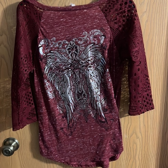 Angels & Diamonds 3/4 Sleeve Top - Picture 7 of 7